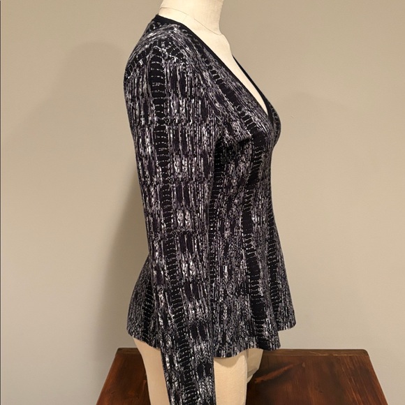 White House Black Market Peplum Long Sleeve Sweater Size S - Picture 4 of 12